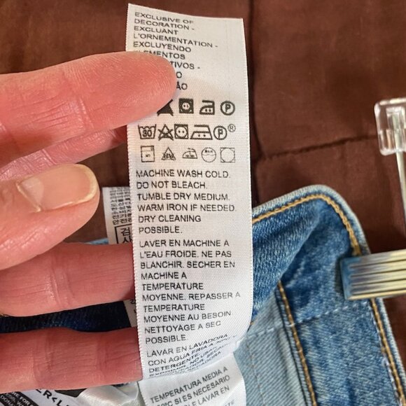 Ribcage Straight Ankle Women's Jeans - Picture 11 of 15